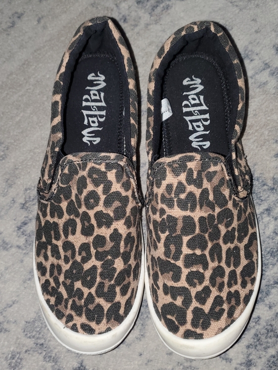 Madlove Shoes - Leopard Slip-On Sneakers in Brown